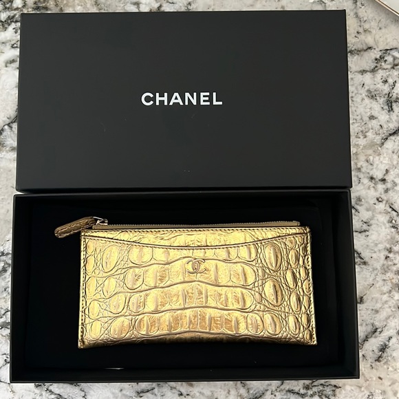Chanel metallic embossed crocodile Wallet - Picture 1 of 10